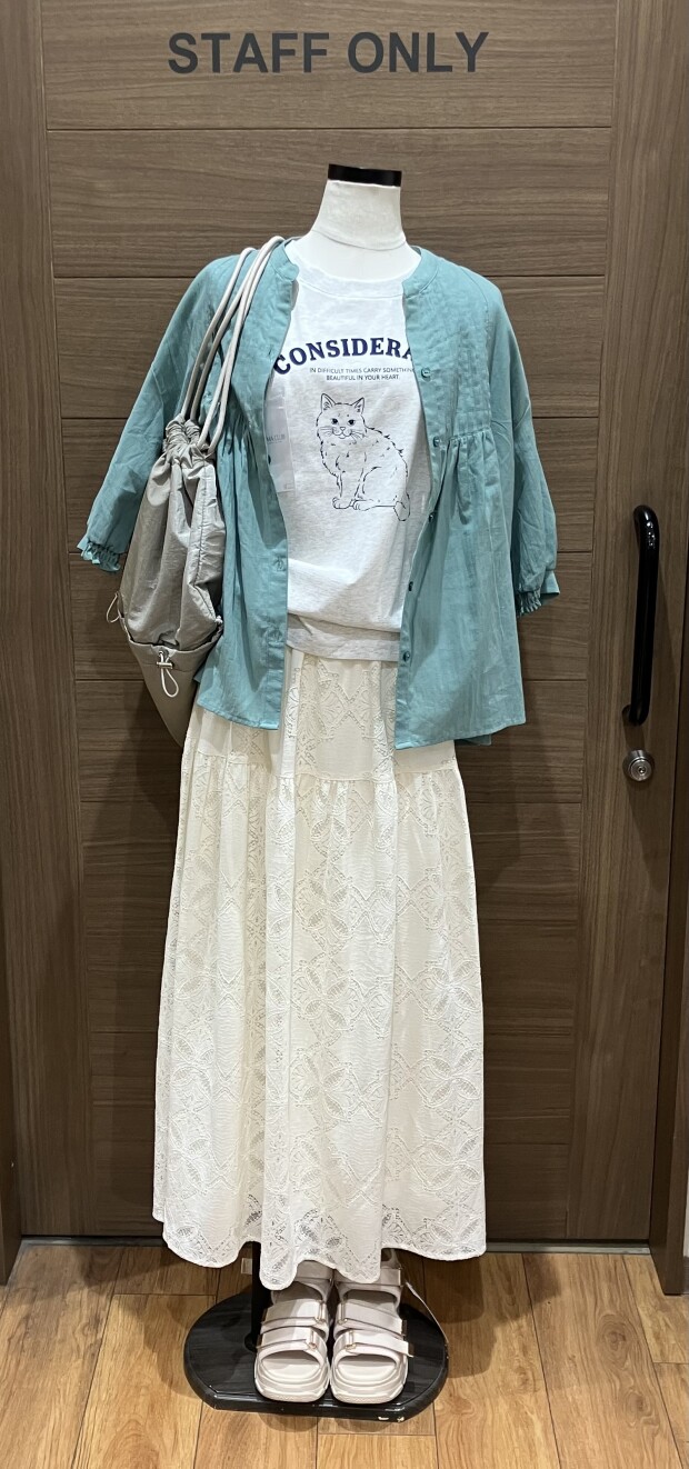 [Honeys]6分袖ピンタックブラウス