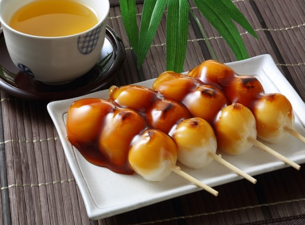 期間限定！出店のおしらせ　『和菓子処たちばな』（みたらし団子）