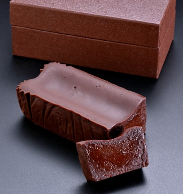 期間限定！出店のお知らせ　『ALICE IN THE TEA PARTY』（ガトーショコラ）