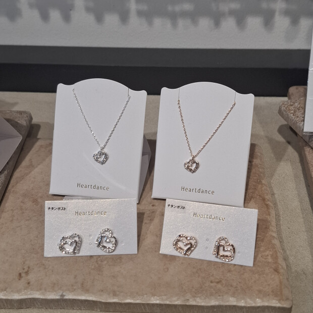 ダブルハートピアス＆ネックレス💗